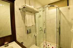 Allita Resorts and Hotels Bathroom